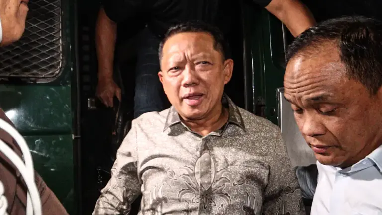 Dua Jam Dijenguk Kuasa Hukum, Eks Jampidsus Febrie Adriansyah Minta Kasusnya Tak Terus Berpolemik