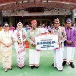 Komitmen Pembangunan Merata: Gubernur Sulsel Serahkan Bantuan Keuangan Rp10 Miliar di Hari Jadi Toraja Utara ke-18